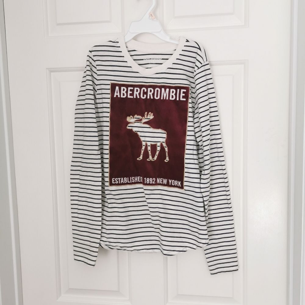 Abercrombie and Fitch girls long sleeve t-shirt